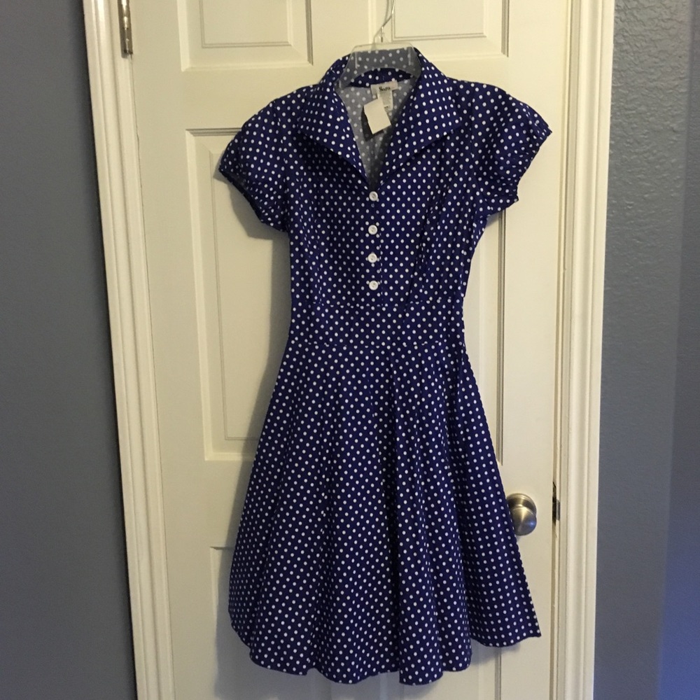 Navy/wht polka dot shirt dress.